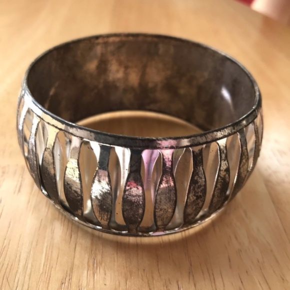 Silver Tone Metal bangle bracelet Vintage - Picture 1 of 8